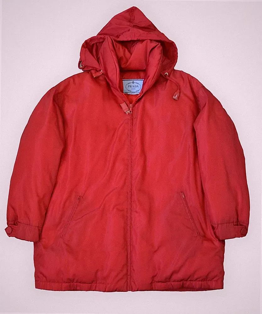 90er PRADA Jacke Daunen Parka Mantel rot Reißverschlusstaschen Kapuze Oversize