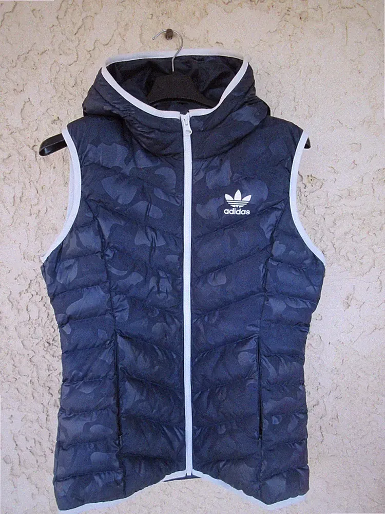 ADIDAS Damen Jacke Daunenjacke ärmellos marineblau Kapuze Gr. 40 D 38 UK 12