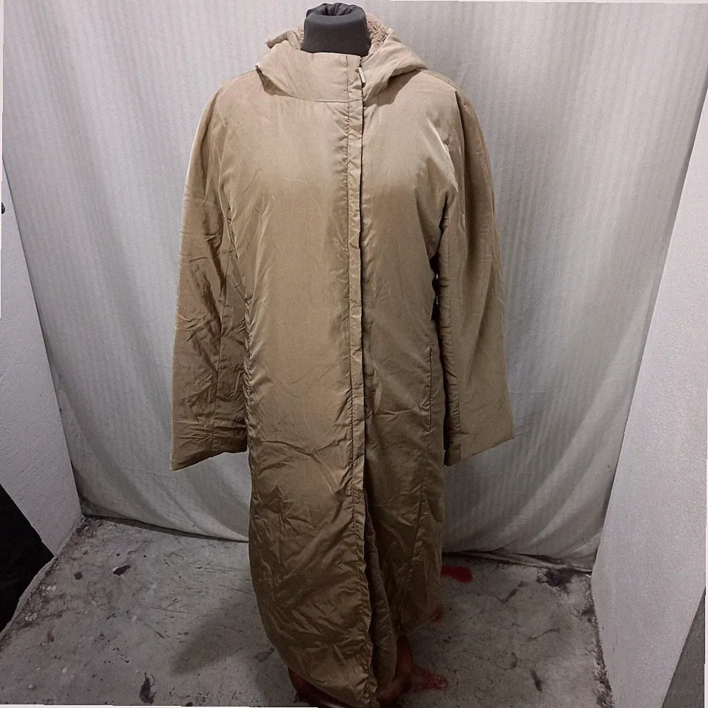 Artikel e5996 Damen Daunenjacke/Mantel Max Mara beige, Gr. IT40, Achselhöhlen 50cm