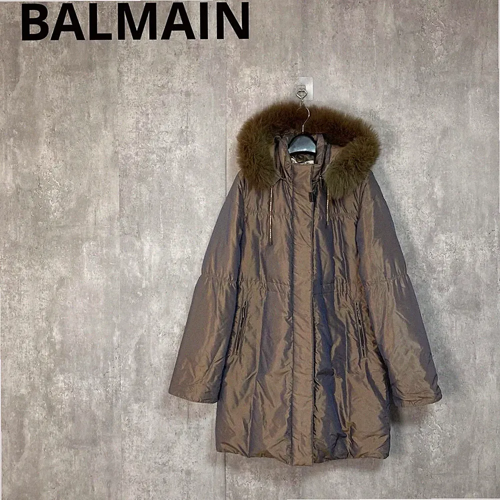 BALMAIN Daunenmantel Jacke gebraucht Seide 100% braun Fuchspelz Größe M 88 cm...