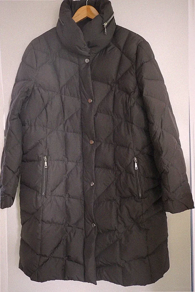 ❤️BASLER SCHWARZER DAUNENMANTEL DAUNENJACKE DAMENJACKE GRÖßE 46 KAPUZE IM KRAGEN