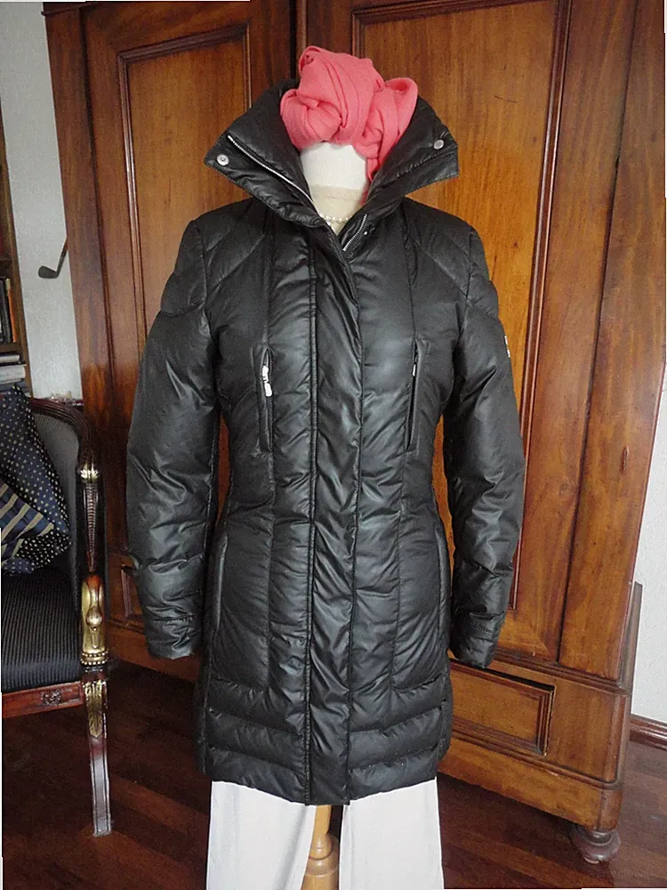 Belstaff Daunenmantel 100% S 36/38 ( ital. 42 ) superleicht schwarz Neuzustand!