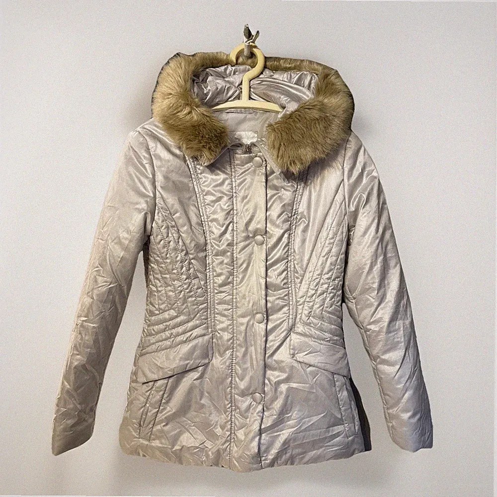 Betty Barclay Daunen Steppjacke Gr. 38 Jacke Grau/Silber Kapuze + Fell Mantel