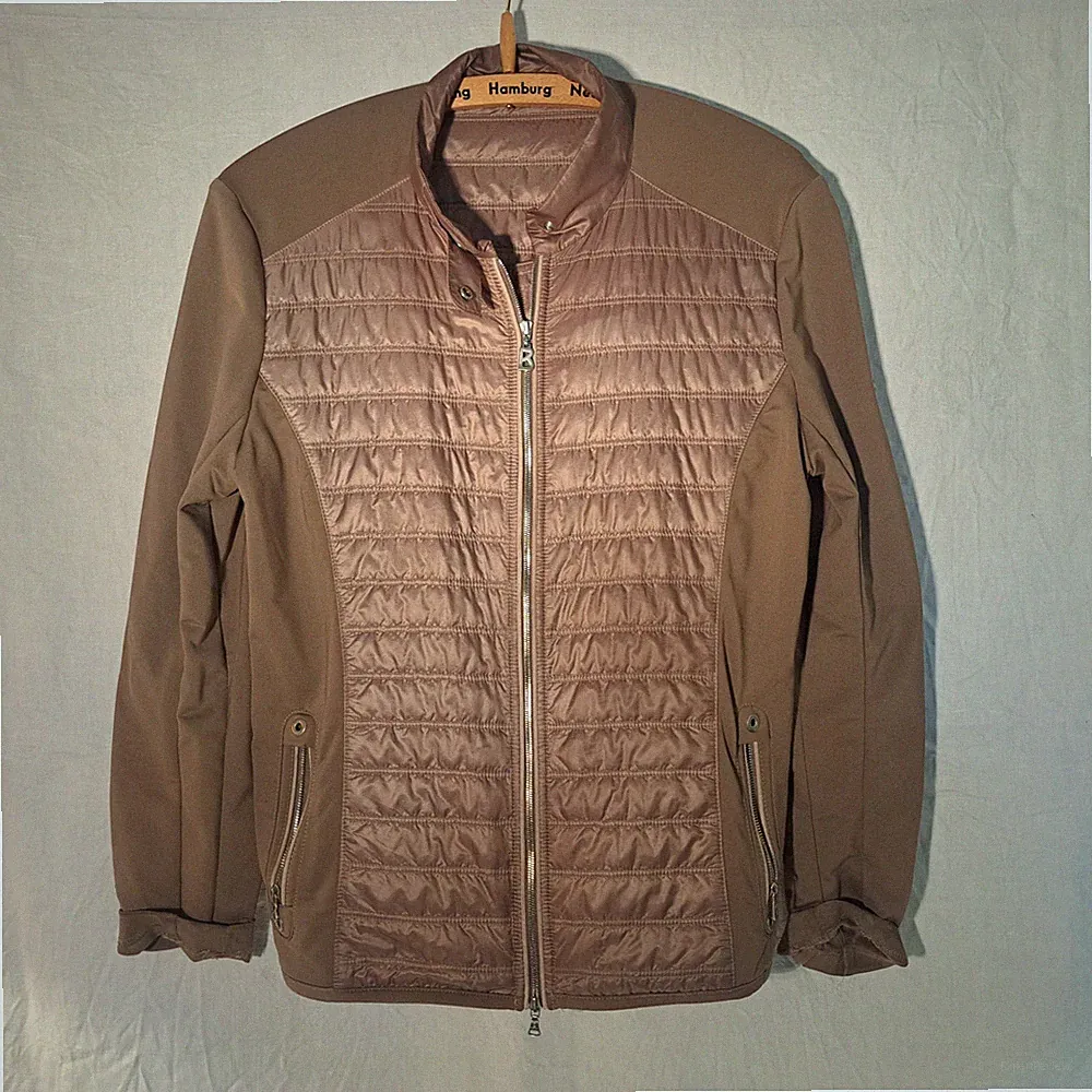 Bogner ultra leichter sportlich femininer Daunenmantel Stepp - Mantel R EU 42ot