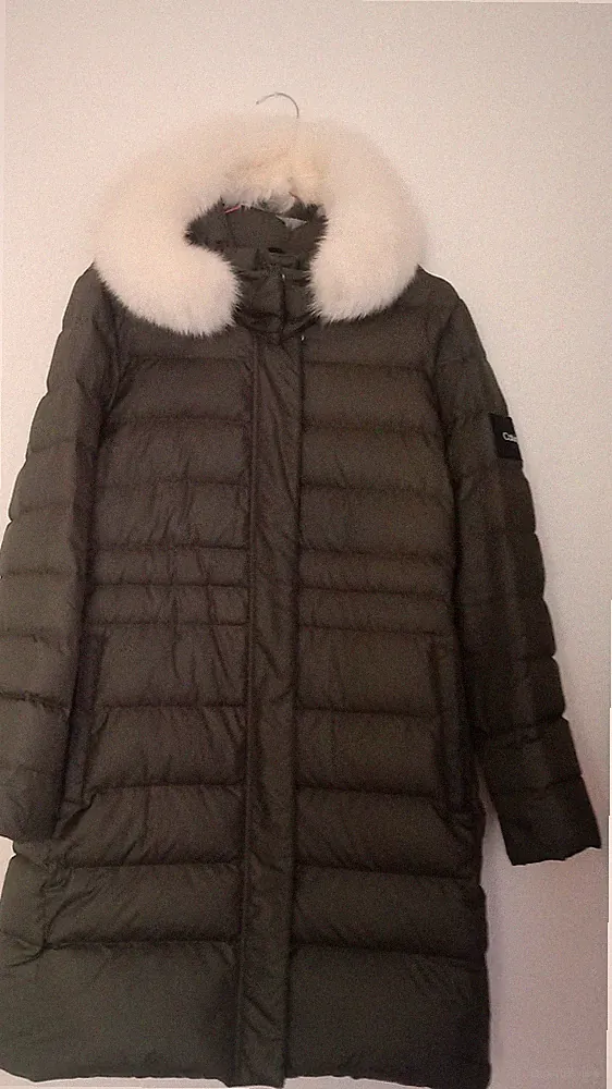 Calvin Klein Daunen Wintermantel für Damen. Gr.L. Moos Farbe. Mit Kapuze.