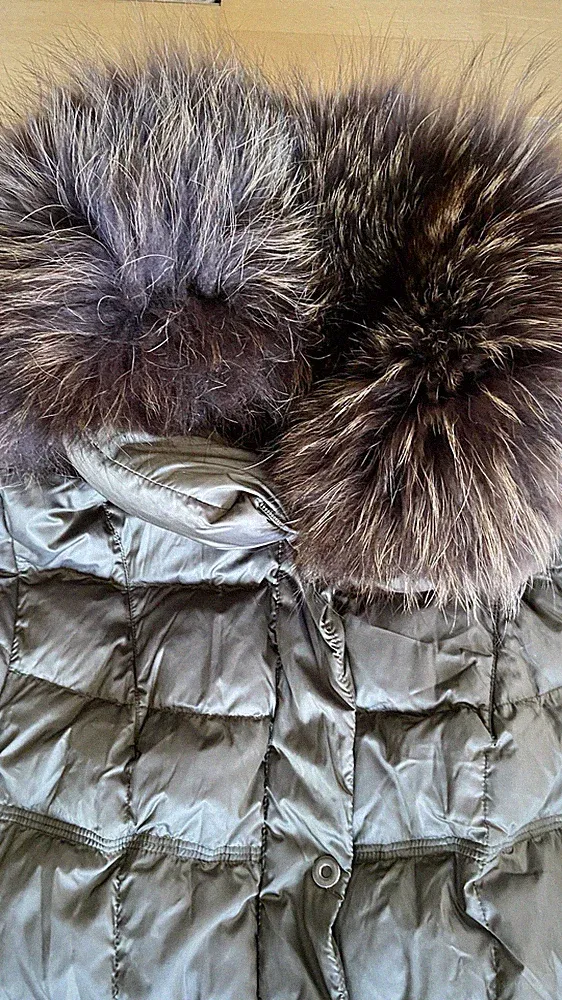 CBY Damen Daunenmantel mit Fellkapuze 36/38