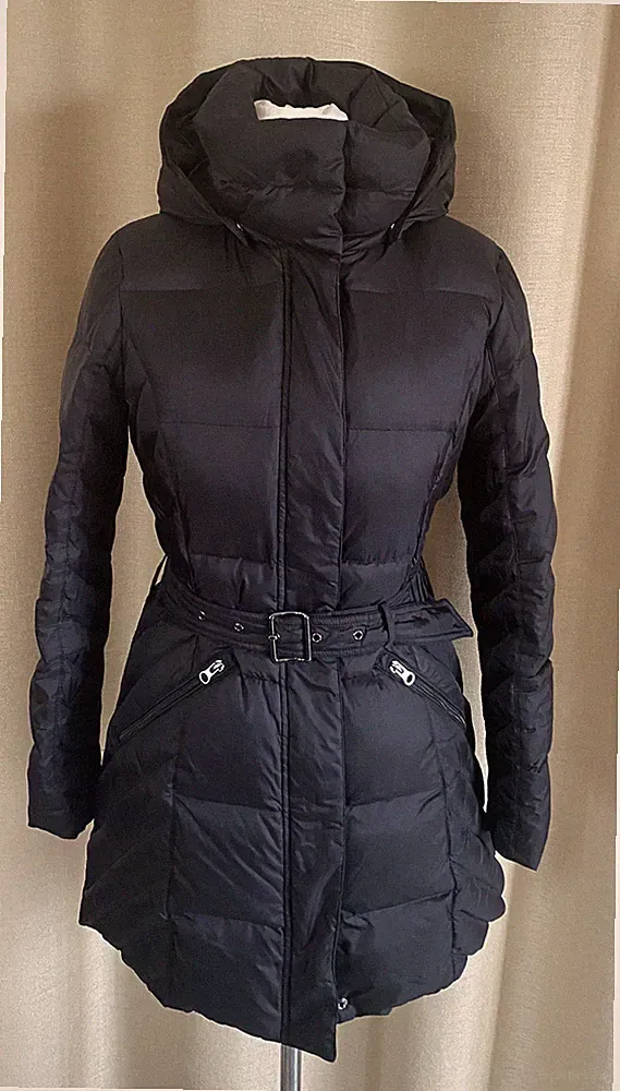 Cinque Winter Daunen Mantel Steppmantel schwarz mit Kapuze u. Gürtel Größe 34/36