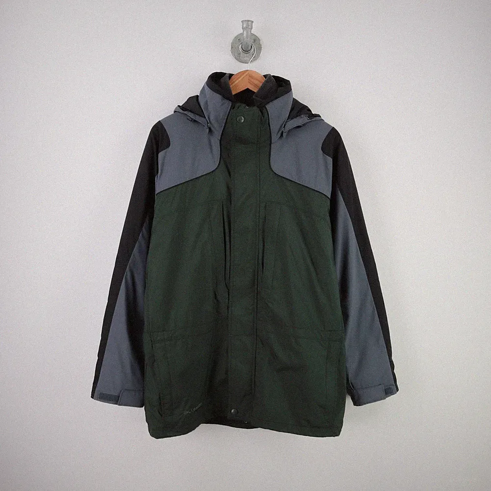 Columbia Windpolsterjacke mit Reißverschluss Vintage Größe L Logo bestickt grün