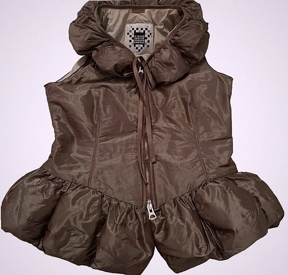 Daunenjacke ärmellos braun Kugelstil Original Marithé und François Girbaud