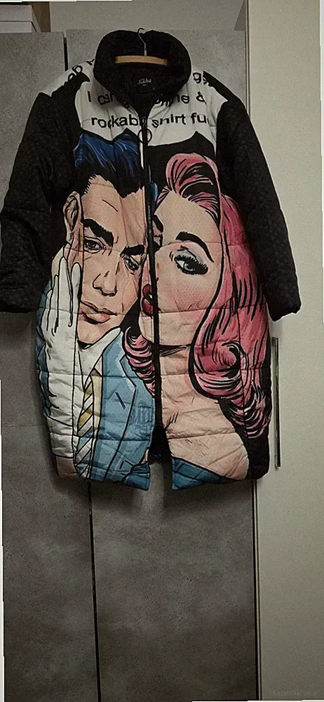 Daunenmantel. Marke AIKHA. TOP ZUSTAND. Größe S/M. Farbe BUNT..Neu