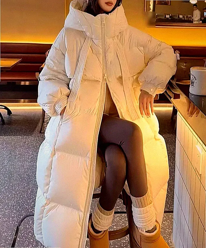 DAUNENMANTEL STEPPJACKE ORIGINAL SCHWARZ STEHKRAGEN KAPUZE WEISS