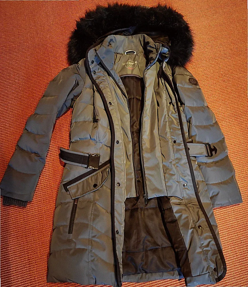 Daunenmantel Von S-Oliver.Kaum getragen.Größe 38.Super Warm und kuschelig.