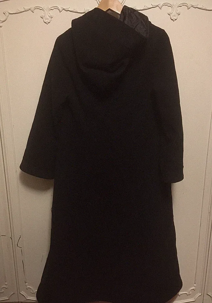Daunenmantel Winter Lang Mantel Jacke Gr. M 38 Schwarz mit Kapuze Neuwertig