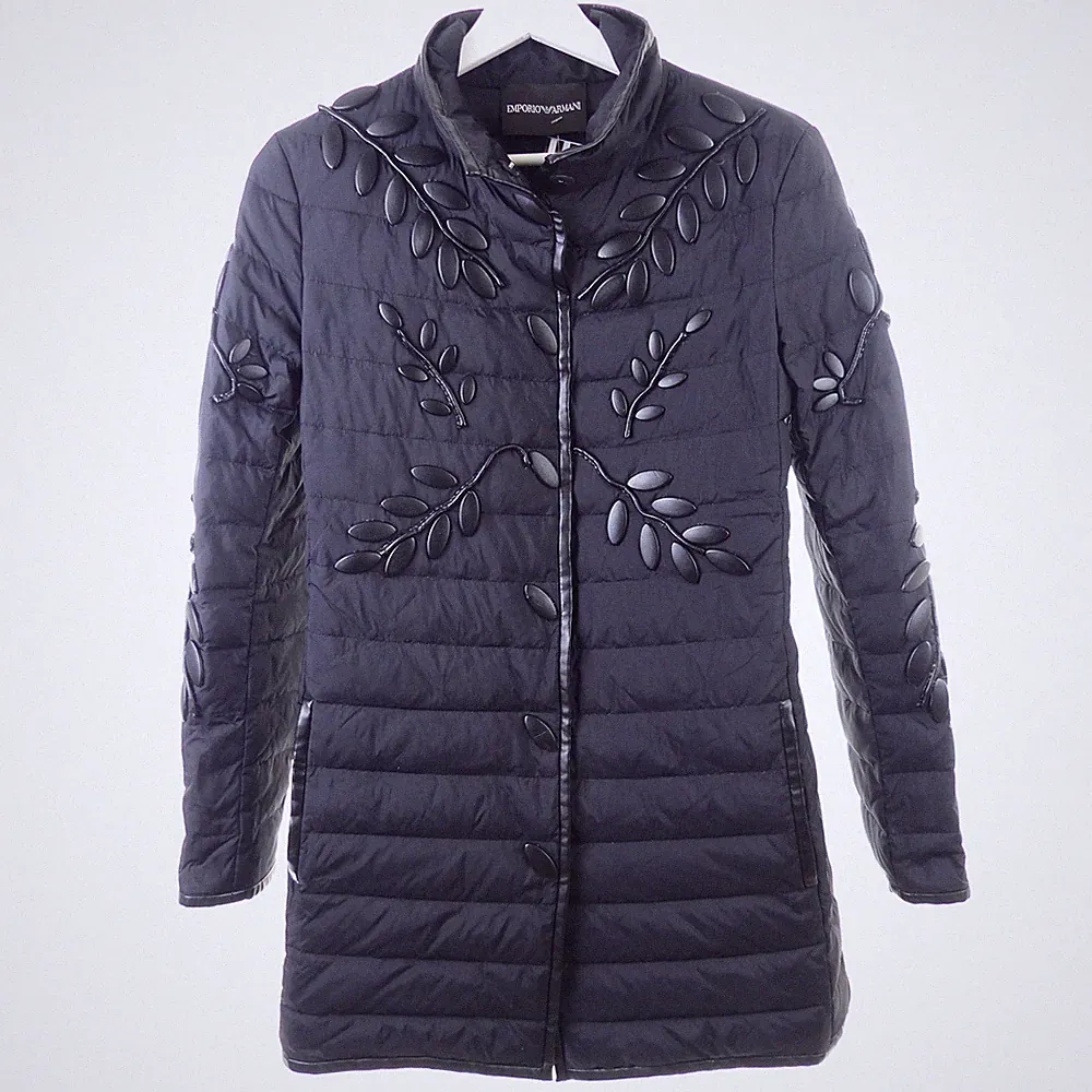 EMPORIO ARMANI Steppmantel Daunen Leder Applikation Blüten Schwarz Gr. IT 38 DE