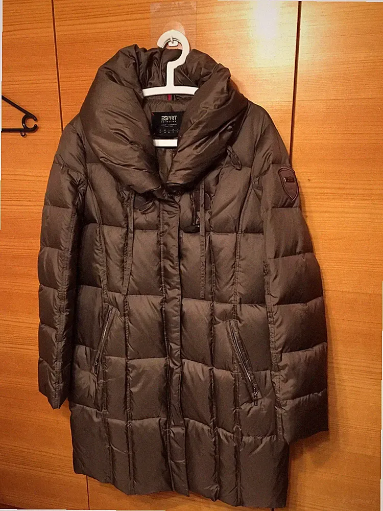 ESPRIT Damen Daunen Stepp Jacke Mantel Khaki Gr. 42 wenig getragen
