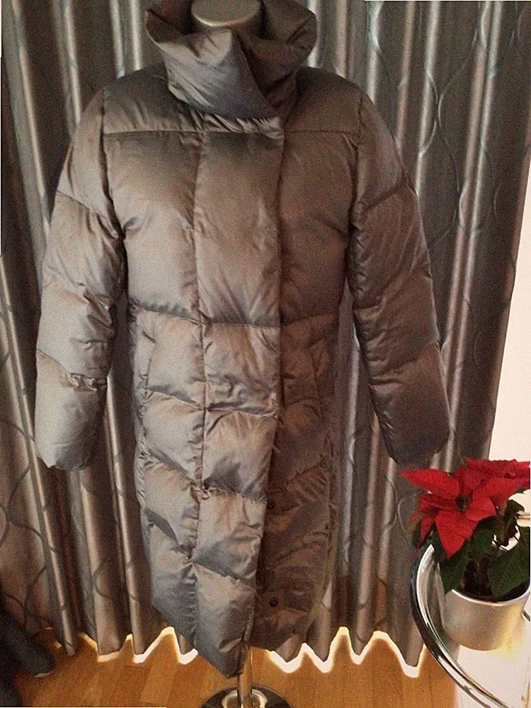 Esprit Damen Daunenmantel Größe 36/38 , Silber (Antrasit ). S, Wie NEU