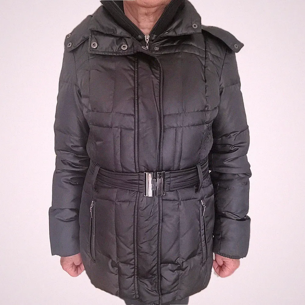 ✦ ESPRIT ✦ Gr. 38 . Robuste Damen Daunen Jacke / Kurzmantel ∞ Kapuze