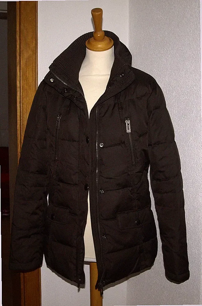 ESPRIT * NEU !! Gr. 42 * (NP 139 €) schöne Daunen Winterjacke in braun