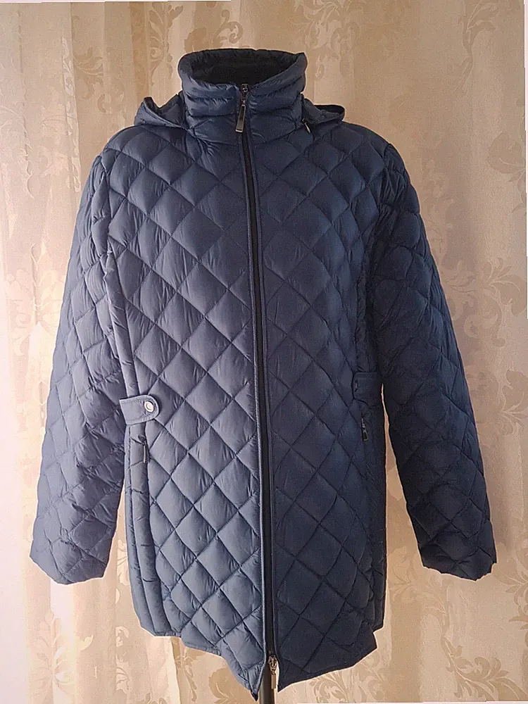 GERRY WEBER Damen Daunenjacke mit Kapuze 90% Daune 10% Feder Größe 46