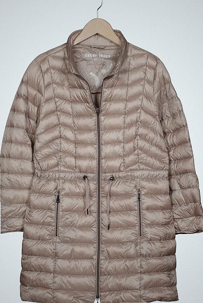 Gerry Weber Mantel Damen Jacke Parka Gr. EU 40 Daunen Beige #9rnsw9u
