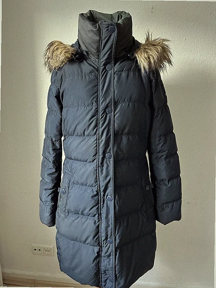 Hochwertiger Tommy Hilfiger Daunenmantel – warm, stilvoll und zeitlos elegant
