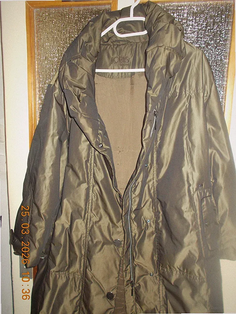 48 Langer Daunenmantel