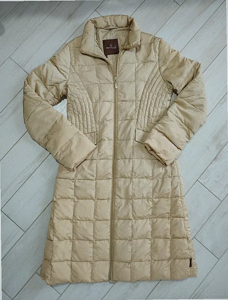 Lange Daunenjacke Damen - Moncler - Größe L
