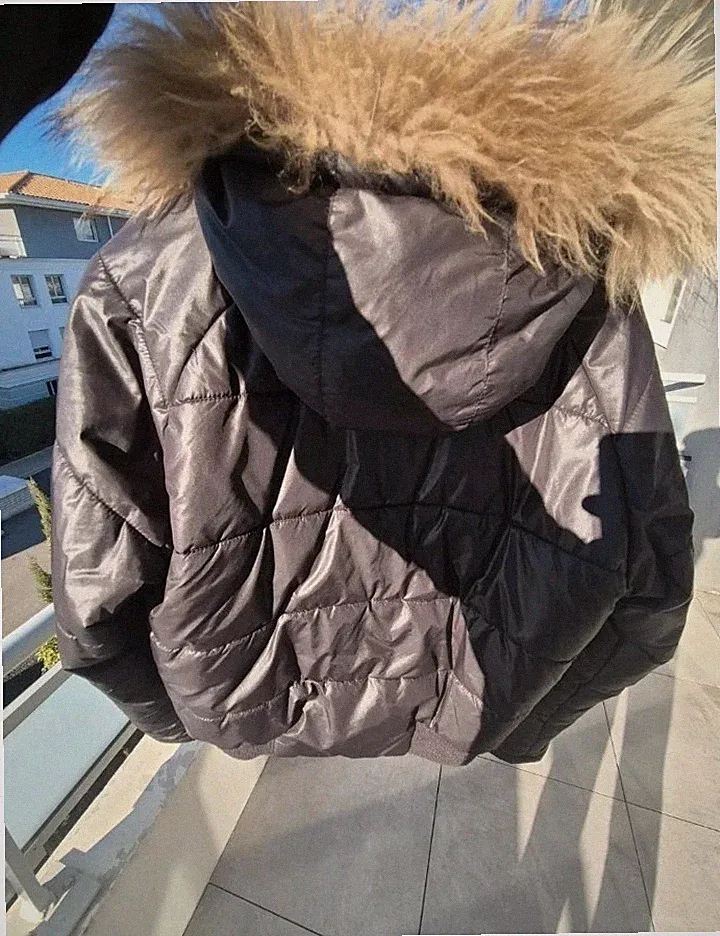Moncler Damen Daunenjacke schwarz kurz mit Kapuze Pelzrand Größe 4 Montcler