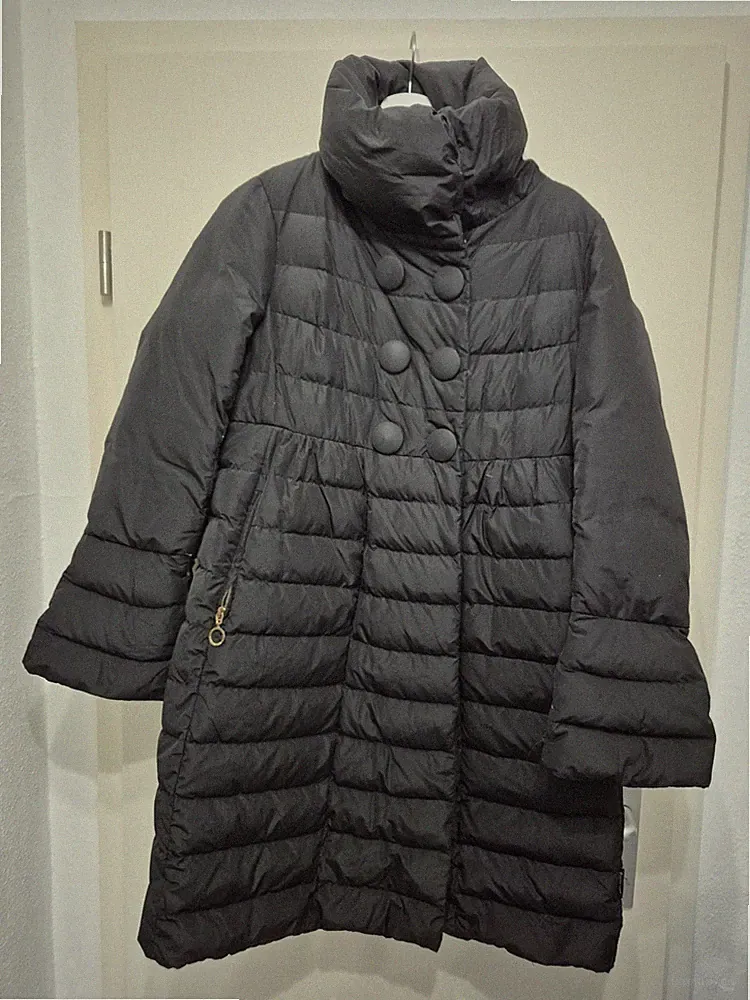 Moncler Flammette Daunenmantel – Schwarz, Gr. M, Zustand: Gut