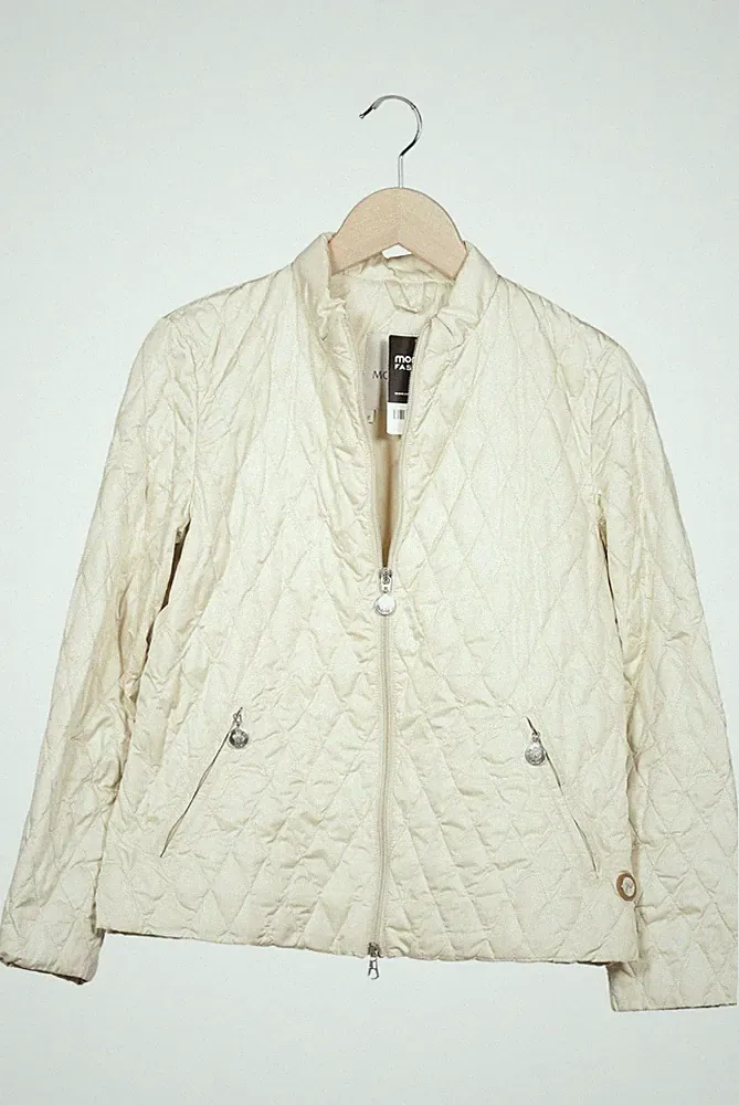 Moncler Jacke Damen Anorak Jacket Kurzmantel Gr. 38 Daunen Cremeweiß #xvf0pjj