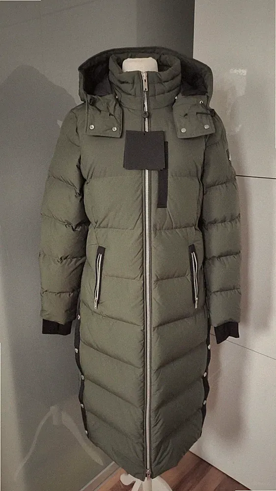 Moose Knuckles Jocada Daunenmantel extra lang oliv grün S/36 NEU