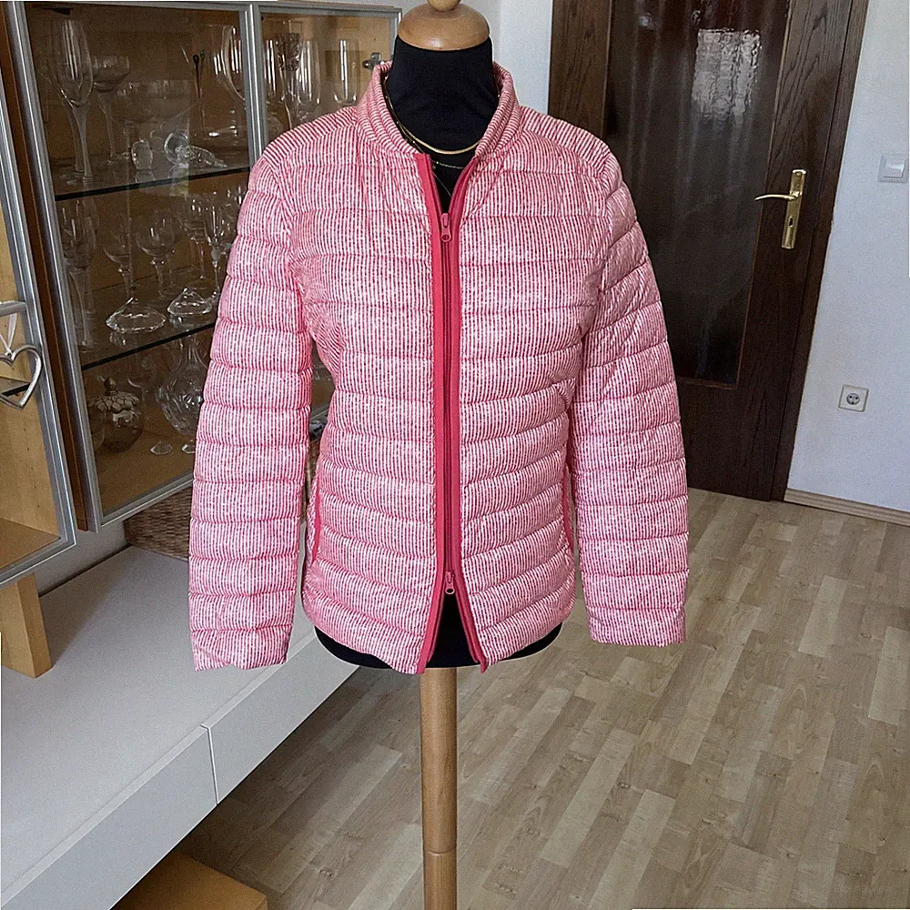 NALA leichte Daunenjacke Sommerdaune Gr 40 rot gestreift gesteppt 🪶🪽☀️