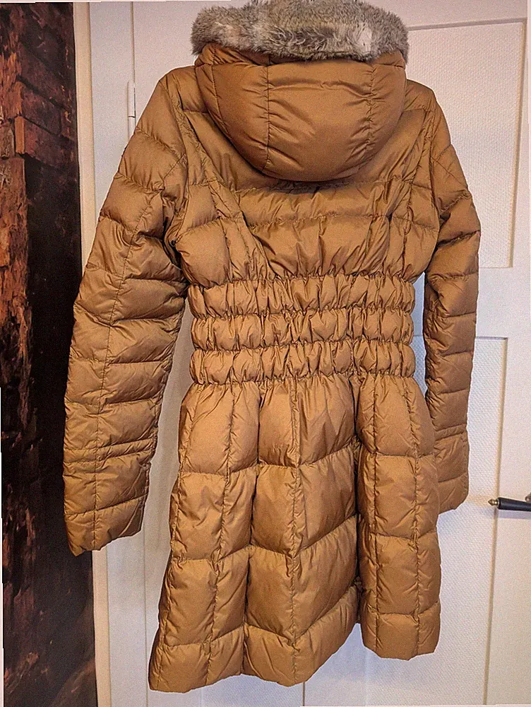 NEU !!! Napapijri - warmer Wintermantel - Daunenmantel gold L Kapuze Felleinsatz