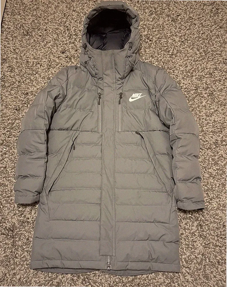 Nike Herren, Daunenmantel,Größe M Grau