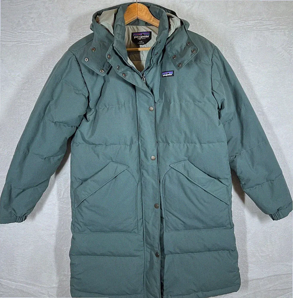 Patagonia Downdrift Parka Damen S grün recycelter Daunenmantel mit Kapuze