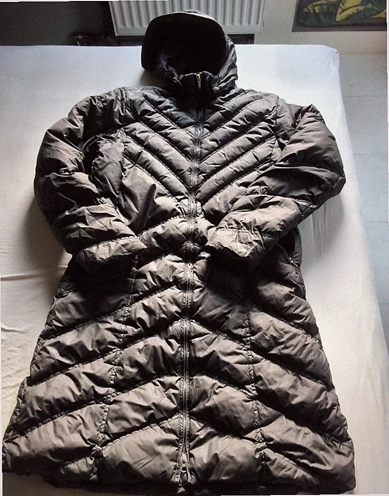 Patagonia Gr. L Damen Daunenmantel schwarz