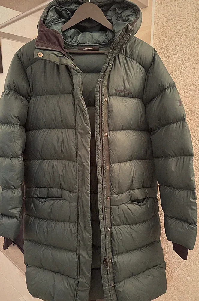 Peak Performance Damen Daunenmantel Daunenjacke Gr. L Grün 90% Daunen