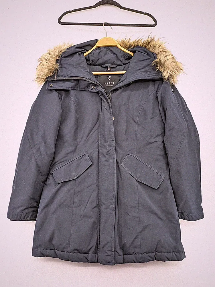 Reset Fifty Seven Damen Daunen Parka Gr. 40 dunkelblau Puffer Mantel Kunstfell