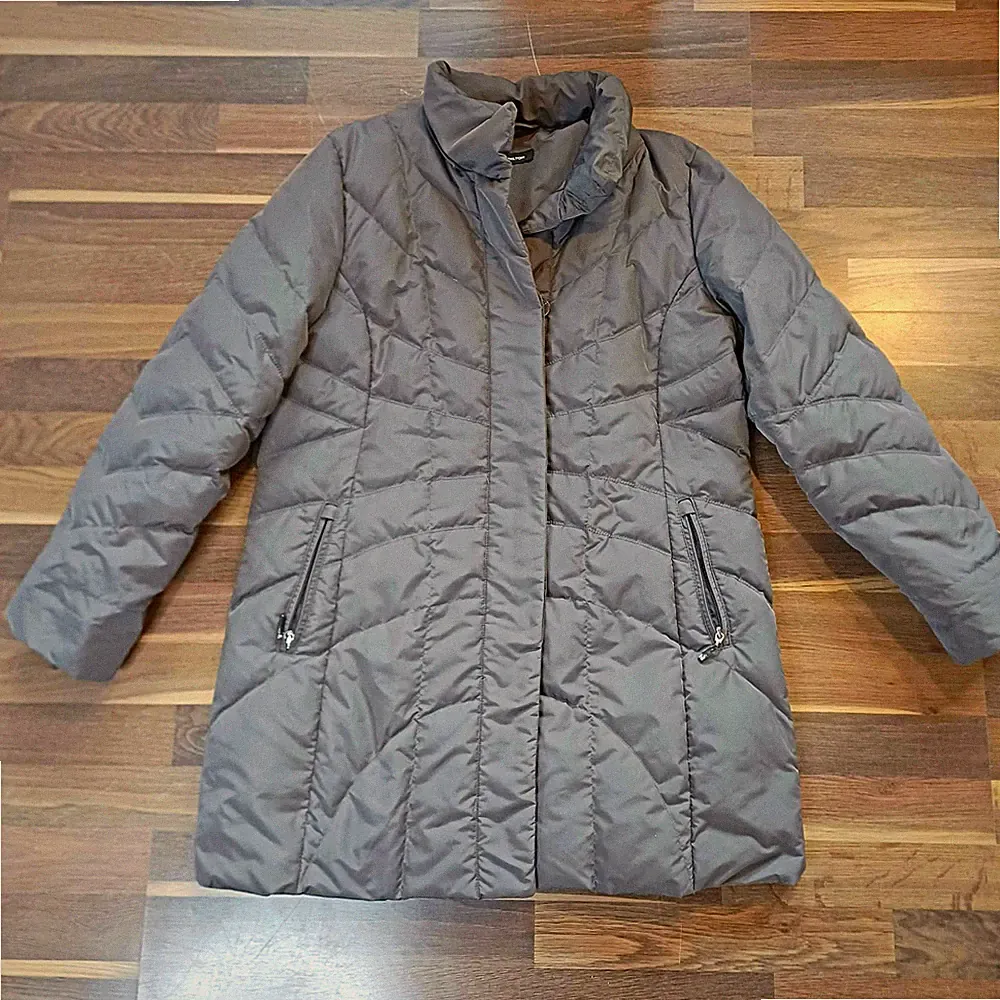 S. MILTON Damen Steppmantel Winterjacke echte Daunen Graubraun Taupe Warm
