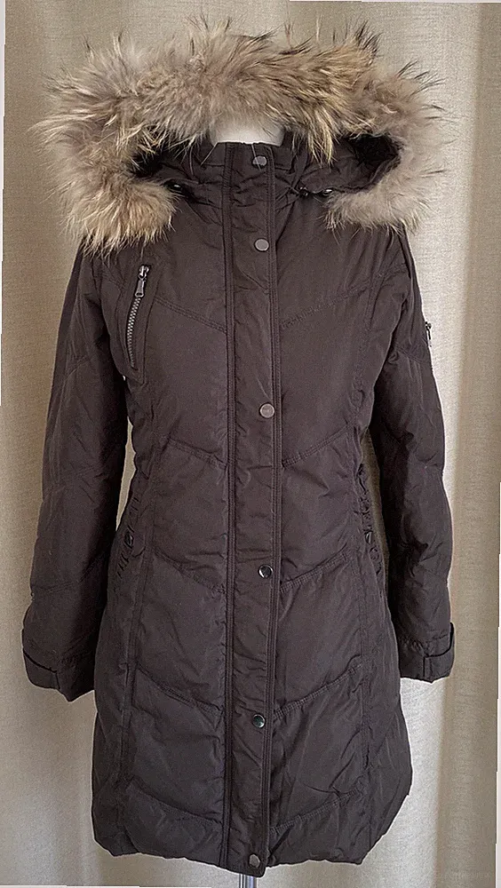 Saki warme Winter Daunen Jacke Mantel braun mit Kapuze und echt Pelz Größe 36