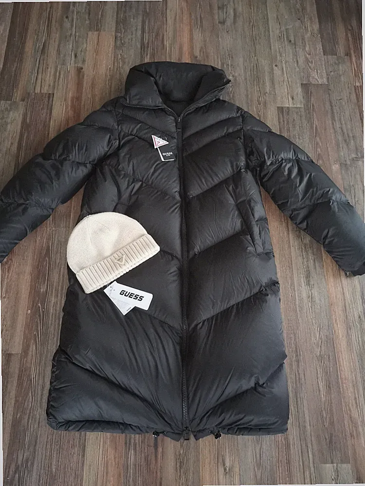 Set: Hochwertiger Guess Daunenmantel Schwarz Gr. L Neu +Guess Mütze Beige Neu