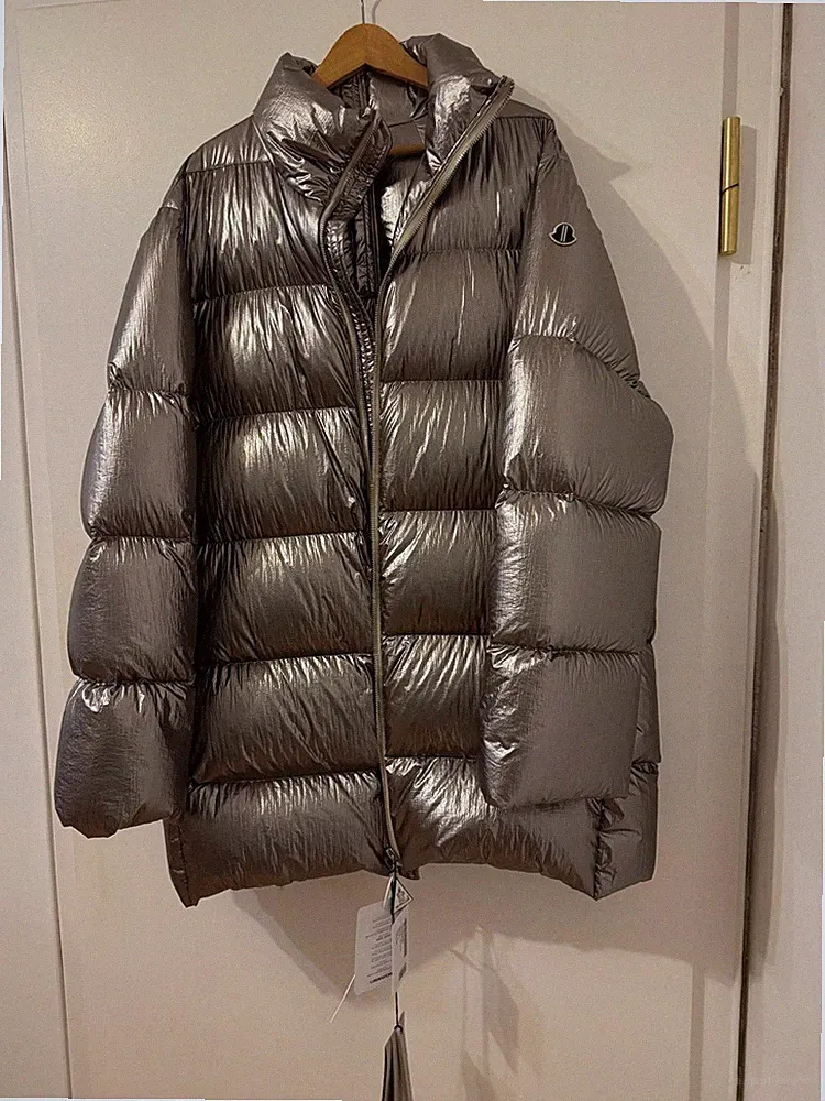 silberner glänzender daunenmantel Moncler und Rick Owens, unisex F/W20
