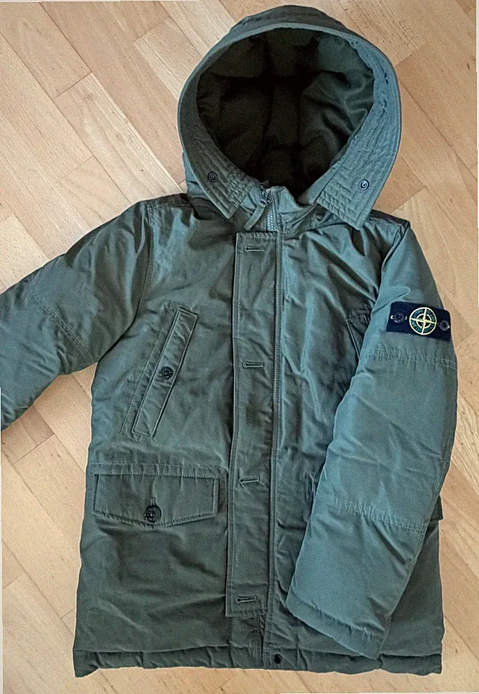 Stone Island Winter Jacke / Mantel / Parka Daunen Gr. 10 / 140 olivgrün - TOPP