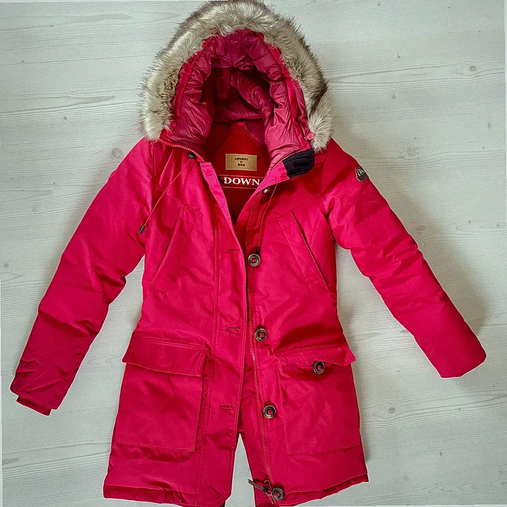 Superdry Rookie Down Parka (Daunenmantel), EU 34, warmes rot