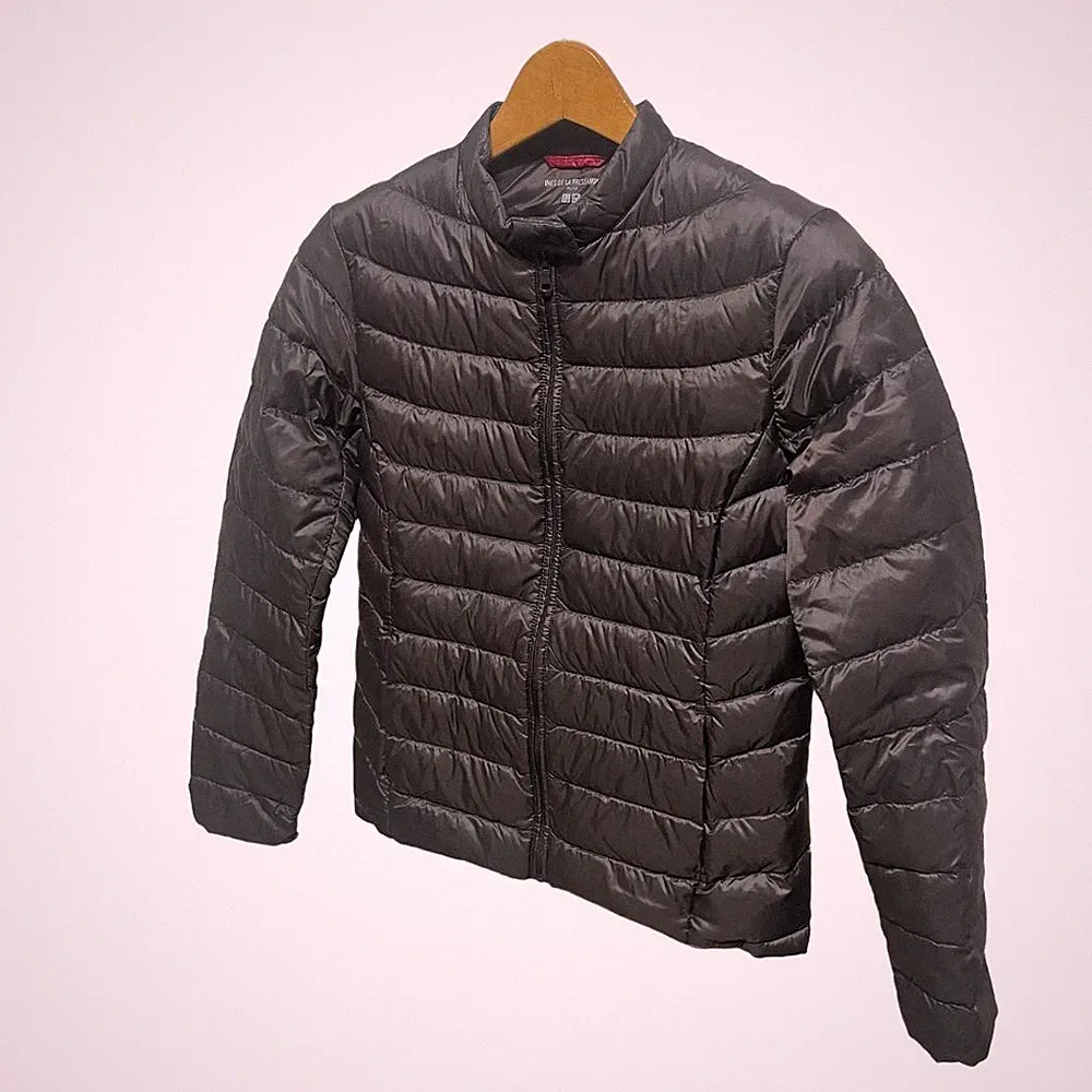 UNIQLO INES DE LA FRESSANGE Daunenjacke Größe M grau leichter Wintermantel