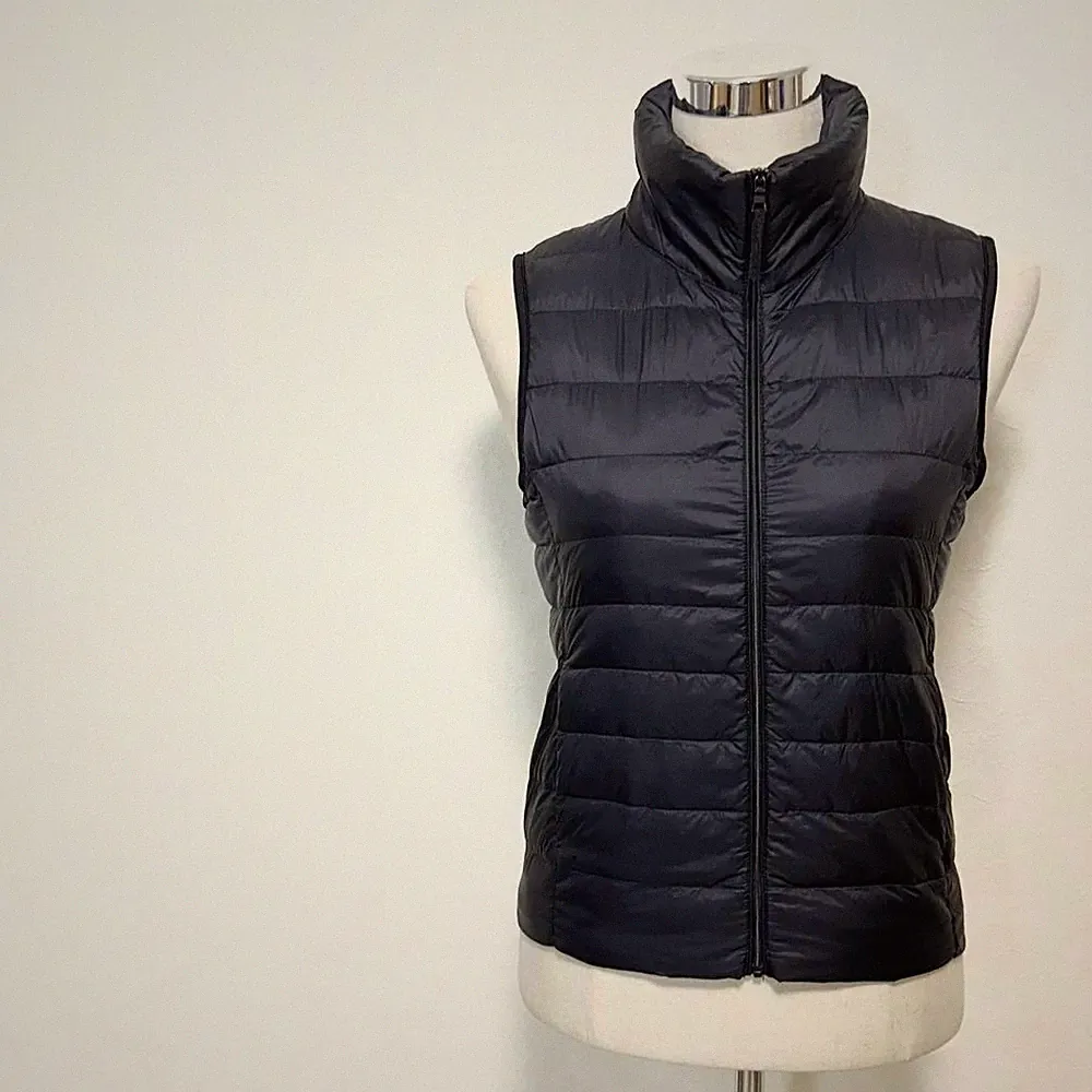 Uniqlo Ultra Light Down Vest Women Japan S Size/US XS Size Black Nylon