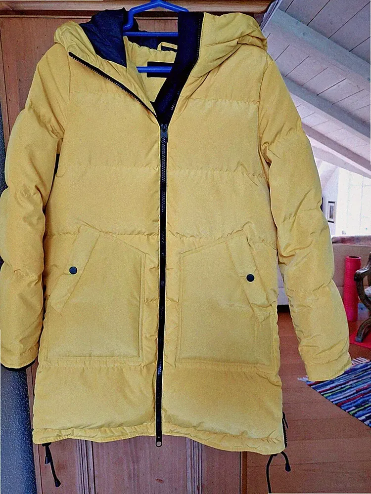 Vero Moda Daunen Kapuzen Mantel Farbe gelb, Super warm