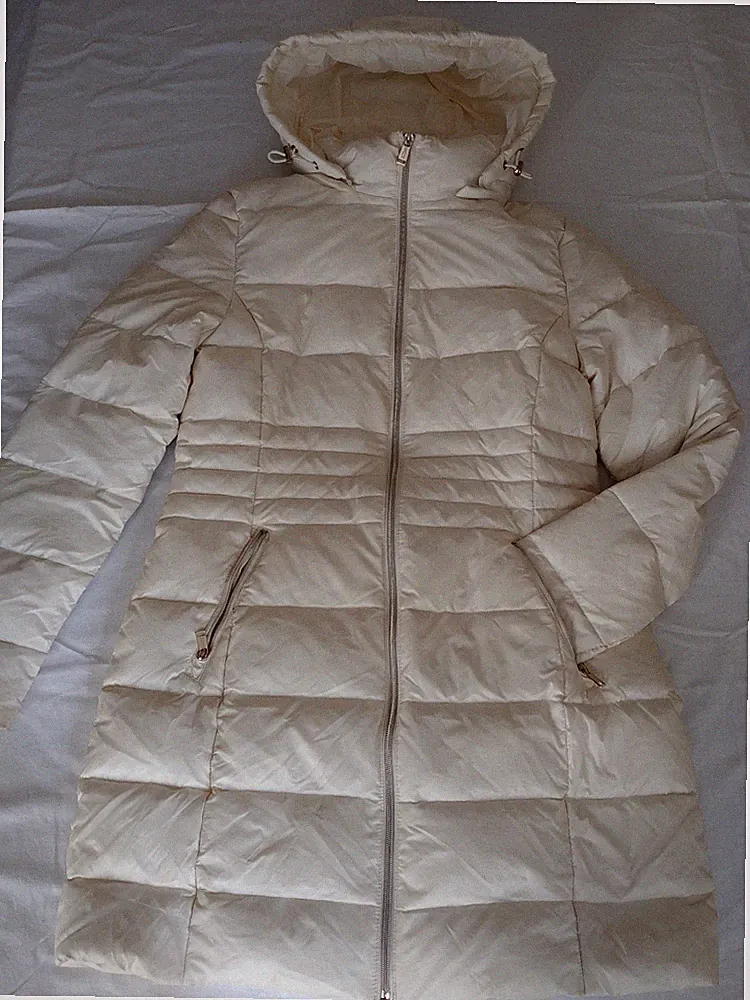 Warme elegante helle Daunenjacke Jacke Mantel von GUESS in Gr. S wie neu