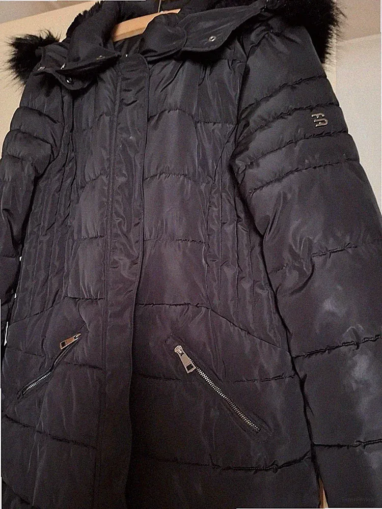 Warme Esprit Winterjacke Mantel Gr.M Schwarz Kapuze mit Kunstpelz