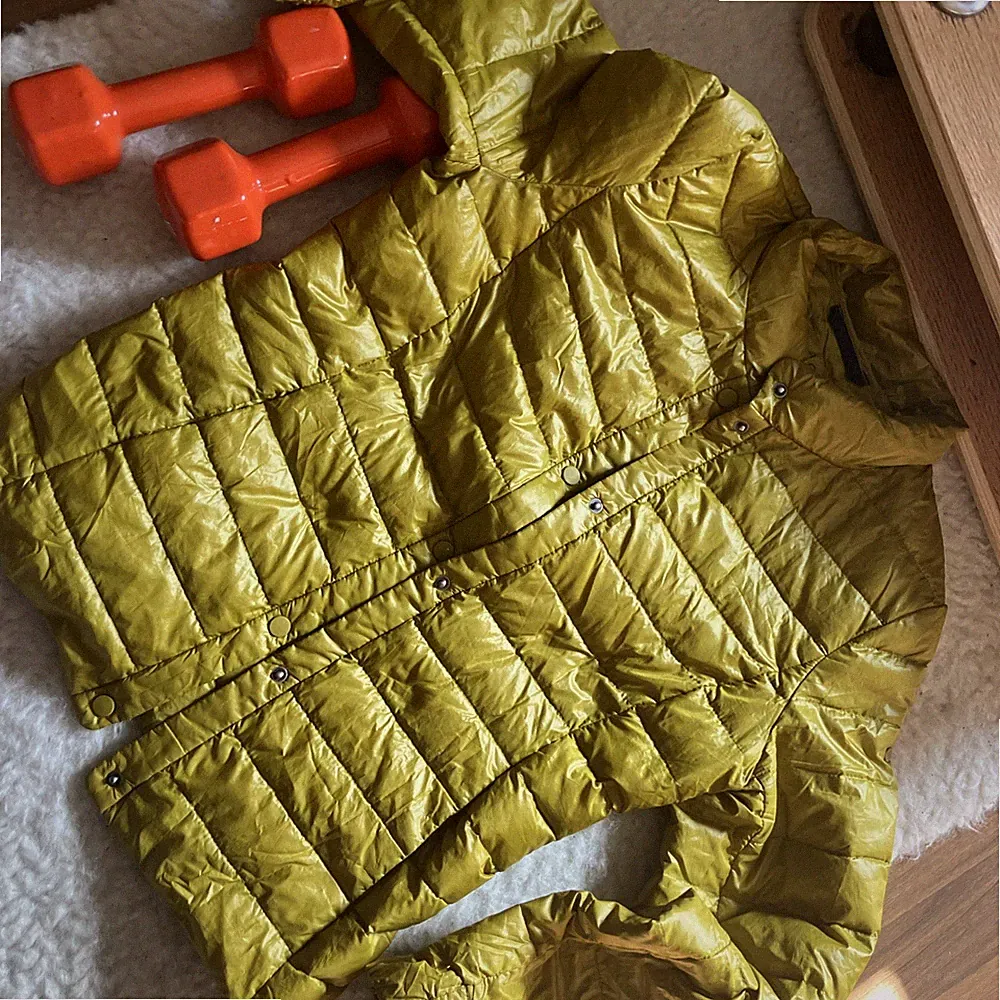 Wie Neu Esprit Daunen Leichtdaunen Jacke Frühling Sommer 38 M NP 79 Euro